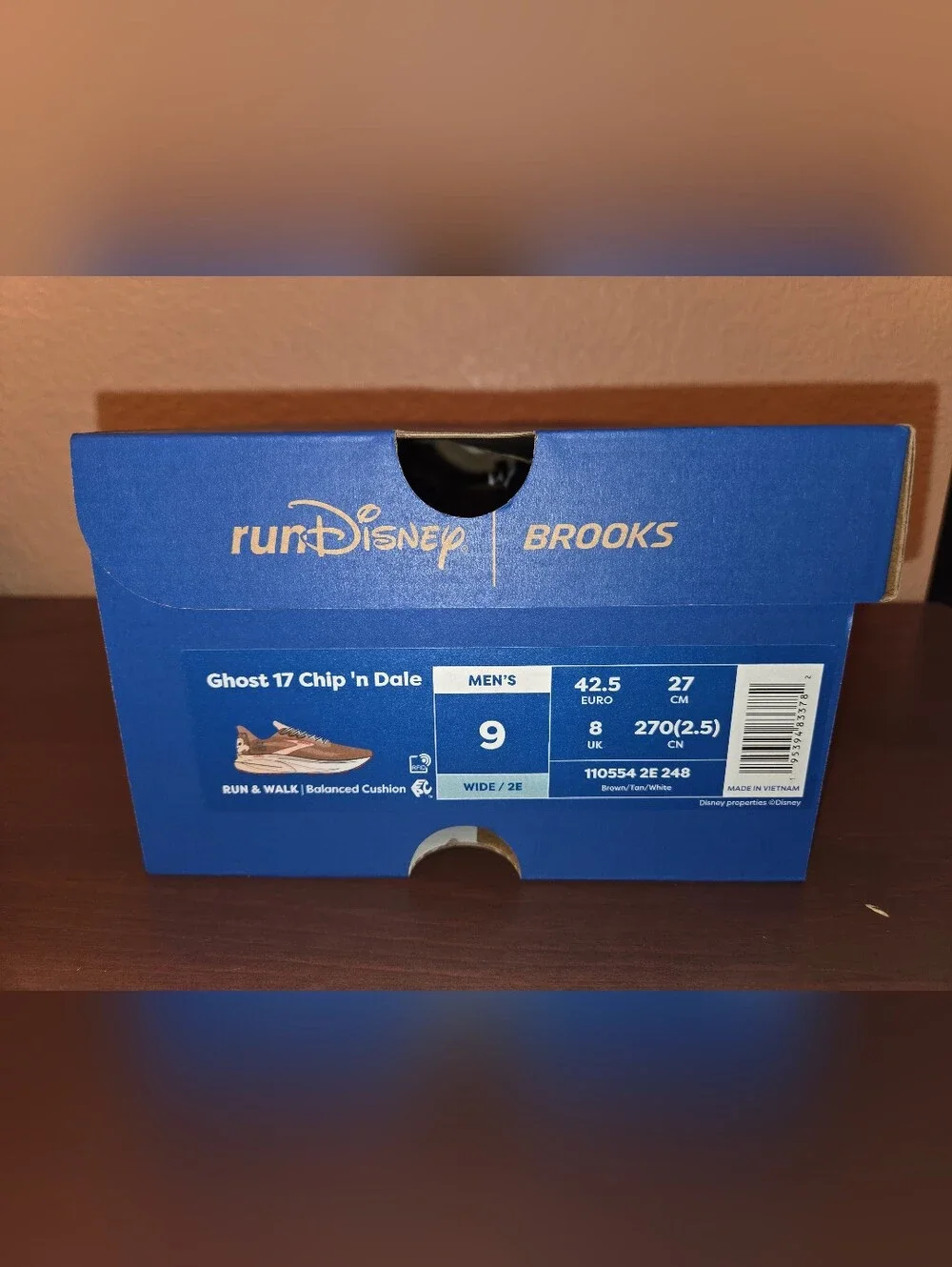 Brooks RUN DISNEY Ghost 17 Chip 'n' Dale Running Shoes. Mens 9, Wide - Picture 7 of 8